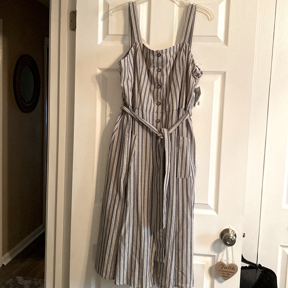 V by Violet Weekend a Stein Mart brand NWT